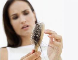 Спреи «Алерана» против выпадения волос и облысения